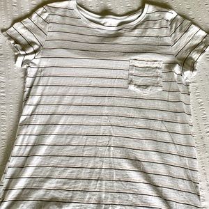 Striped short sleeve shirt.